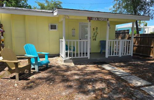 Seahorse - Tiny Home 1.2 Mi, 2 Beach Kitchen W & D Queen Bed - Foto 2