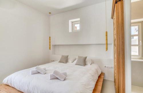 Lil Paros Luxury suites - Photo 24