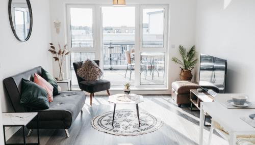 Oakgrove Apartment - 2 Bedroom with Terrance and private parking - Foto 1