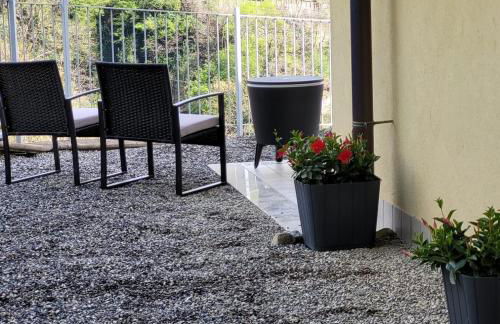 Vista Dolce Isola _ Lakeview Pool, Terrace & Garden apartment - Photo 16