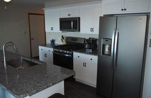 A Short's Walk - Lakefront w Spa & Kayaks! - Foto 28