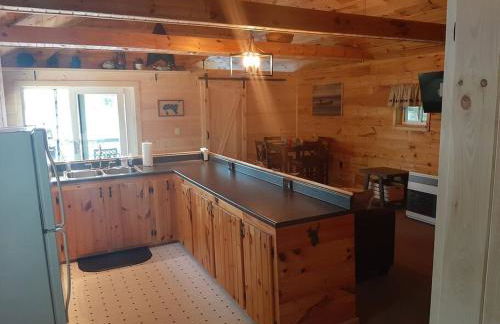 Sunrise Views Cabin with King Bed, Bar & Game Room - Foto 13