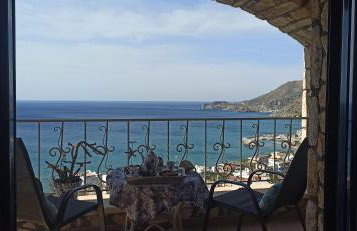 Elouthia Residence with Sea View and Hot Tub - Foto 29