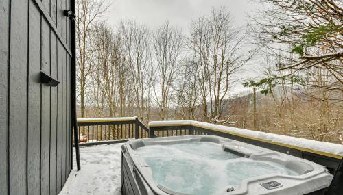 6 Mi to Skiing! Hot Tub Hideaway in Seven Devils - Foto 2