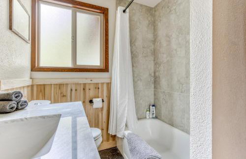 Thompson Cabin - Charming Salmon Riverfront A-Frame Oasis w/ fireplace - Foto 40