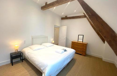 Le Pressoir du Château de Neuville - Piscine chauffée - Jeux - Forêt - Foto 30