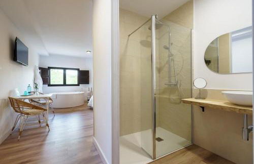 DUO SOMNIA, suites con jacuzzi y chimenea, only adults - Foto 25