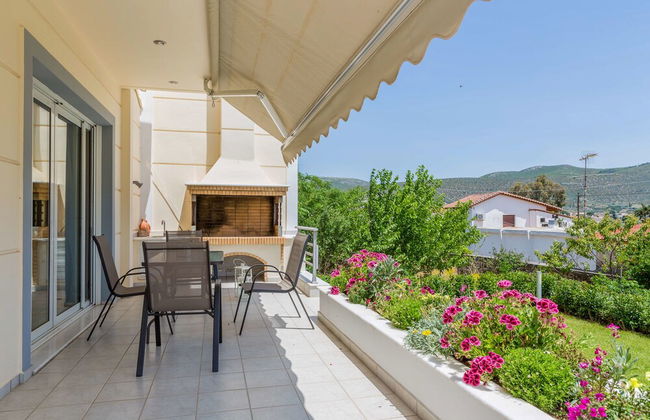 Bright & Spacious two-floor Family Garden Home - Foto 39