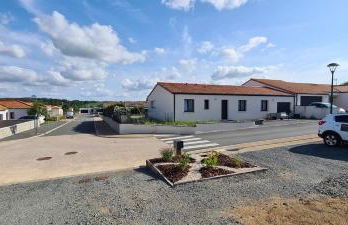 Gîte la Couzinette 3km du parc Puy du Fou - Foto 3