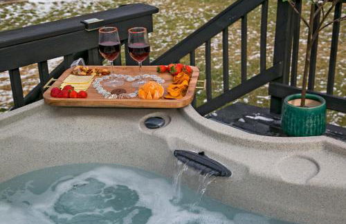 Bliss of Burdett on the Seneca Wine Trail w Hottub and Barbecue - Foto 6