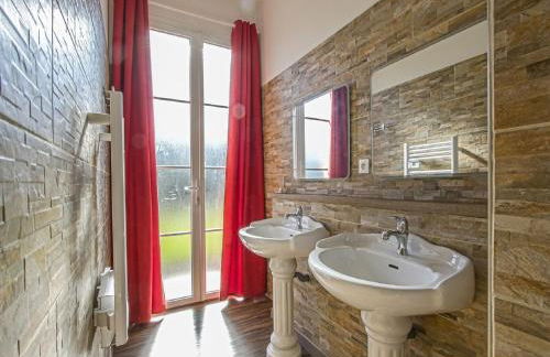 Spacious holiday home in Aure sur Mer with garden - Foto 30