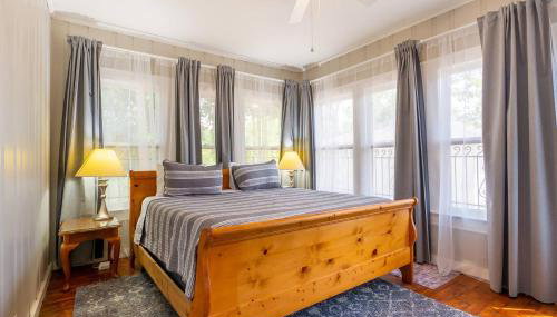 Pets OK • Backyard - 3 miles to River Walk & Alamo - Foto 4