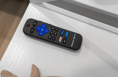 Entire Private Home with 3 Bedrooms 2 Bathrooms, with Garage, Gated Yard, King Bed House, Available Now - Foto 70