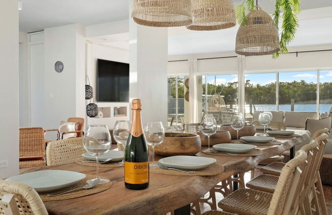 Vistamar Private Waterfront Home Pool - Photo 15