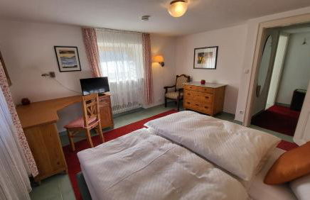 Grosse Wohnung mit Garten und Bergblick - Foto 11