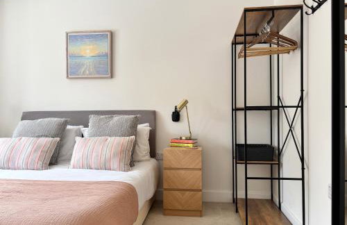 Kerensa 3 bed townhouse located close to the beach with Parking - Photo 7