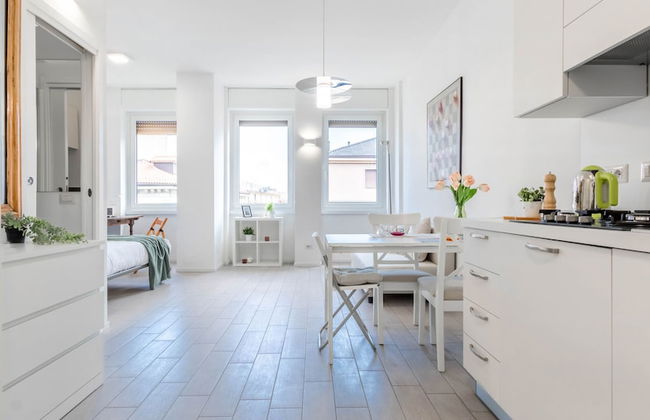 JOIVY Bright Studio For 3 Near Porta Romana And Ied - Foto 1