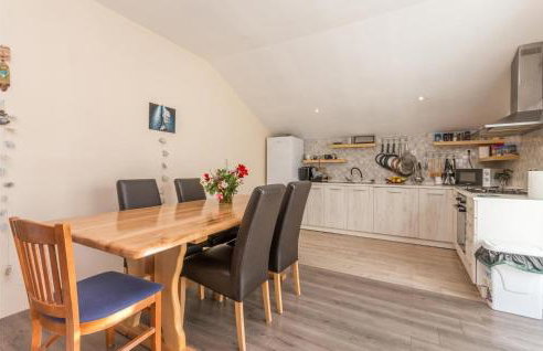 3 Bedroom Amazing Apartment In Banjevci - Foto 4