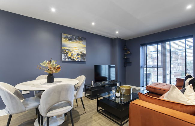 Elliot Oliver - Exquisite 2 Bedroom Apartment With Garden, Parking & EV Charger - Photo 7