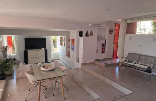 La Muralla Roja - Photo 4