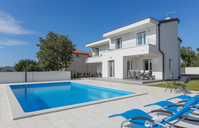 Villa Tonka - Foto 1