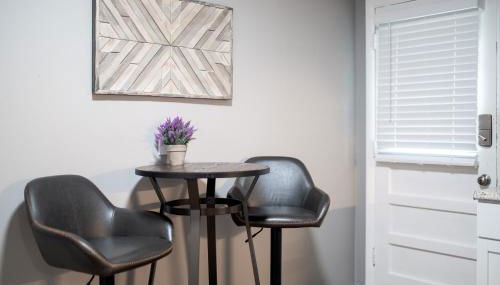 Spacious 2 Bedroom Townhome by StayLage - Foto 3