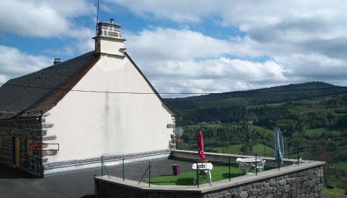 Vacances au pied des Monts du Cantal - Foto 5