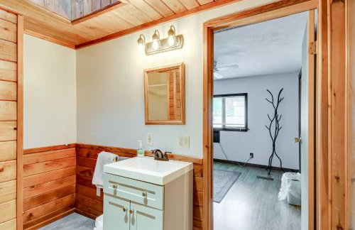 Fishing Pond and Spacious Yard Quiet Home in Sodus! - Foto 23