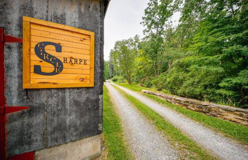 15 Mi to Penn State Hideaway with Fire Pit! - Foto 35