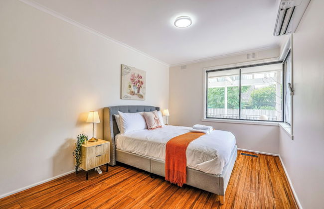 StayAU Serene 3BR Haven for Families - Photo 3