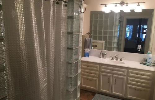 Galveston Bay Elegant Waterfront Home 3bed 3b Lighted Private fishing pier - Foto 15