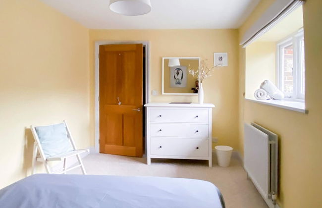 Charming Cottage for 10 in Heart of South Downs - Photo 27