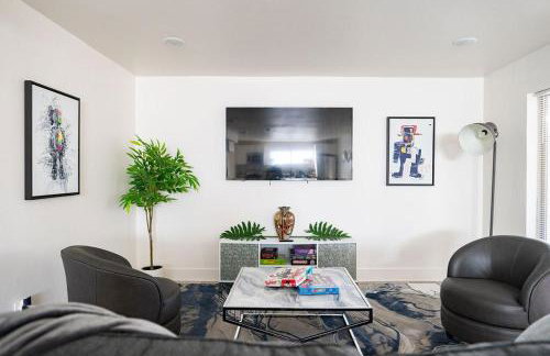 Stylish Downtown Apt - Workspace - Games - Parking - Foto 15