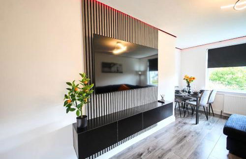 Modern 3 Bedroom Apartment - Photo 20