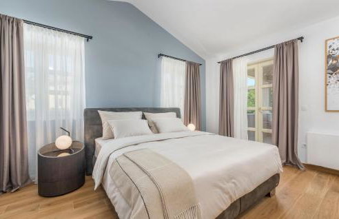 Villa Vistra, Brand New Luxury Villa with Poolbar - Foto 34