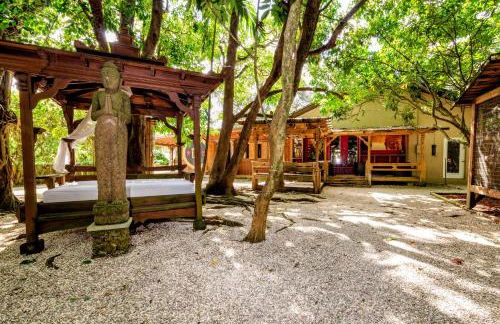 Serene Tiny House Retreat in Japanese Garden - Foto 35