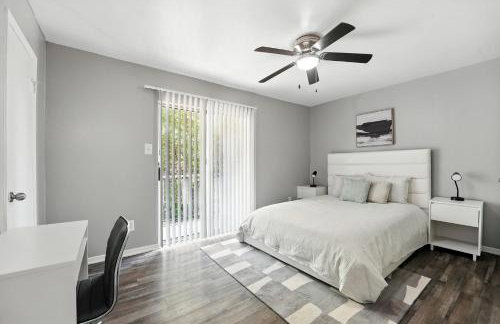 Comfortable 1BR Extended Stay I Onsite Parking - Foto 1