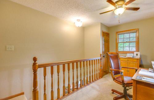 3 Mi to Dtwn Jefferson City Family Home with Deck - Foto 13