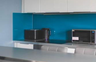 Cosy 2BR, Free Parking, 8min to City Airport - Foto 19