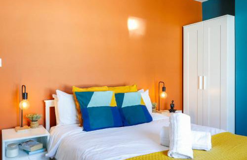 Sanjo Suite - Sleek 2BR Home with Parking & WIFI - Foto 6