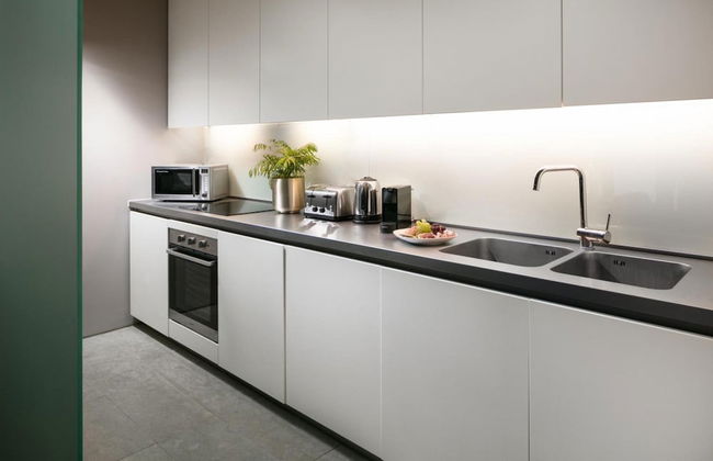 Two-bedroom Apartment at Royal William Yard - Photo 11