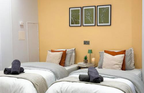 Colson - Best Find in Portsmouth, Sleeps 4, Centrally Located near City Centre, Gunwharf and University, Pool Table - Foto 9