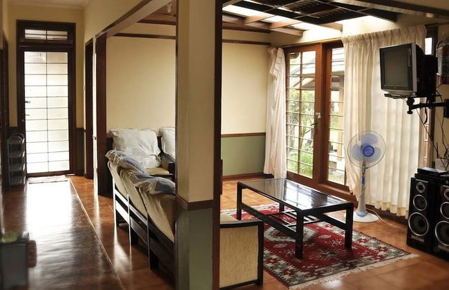 Villa Kota Bunga Ade - Photo 46