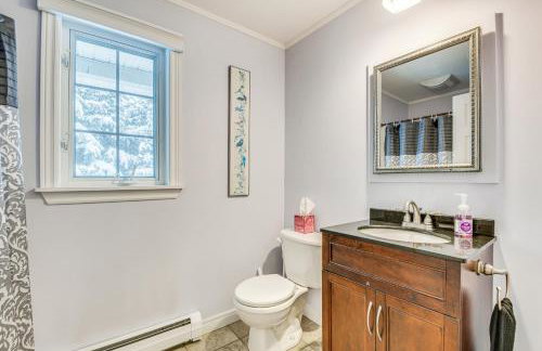 Spacious Family Home w/ Deck & Yard: 5 Mi to Stowe - Foto 10