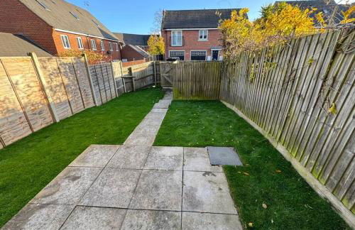 Modern TownHouse - 3 bed 2.5 bath 2 Private Gated Parking - Photo 28