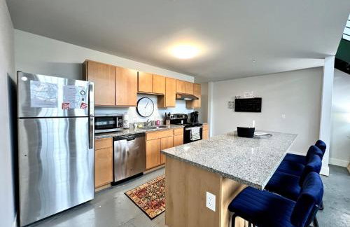 Swanky loft at Historic Peters Cartridge Factory - Foto 15