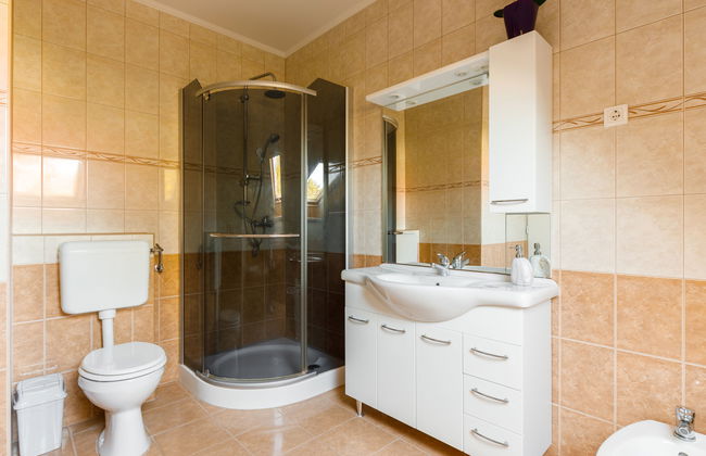 4 bedroom House in Balatonfenyves with garden and terrace - Photo 8