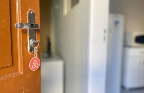 Kitnet Aconchegante em ambiente Familiar a 100m Praia Camburi com Garagem - Foto 24