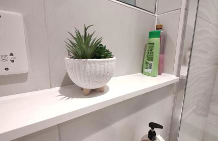 Bee City Cosy Stay - Near Train Stations and Shopping Centre with Paid Private Parking, 500Mbps Internet and Netflix - Foto 15