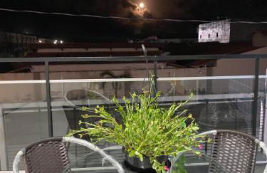 No Atalaia, Fort Poseidon rua do Atalho a 700 metros da praia do Atalaia, apartamento novo decorado, varanda, sala de estar e jantar, 02 suítes, 03 banheiros, lavanderia, cozinha, piscina, churrasqueira, salão de jogos, vista parcial das dunas e mar - Photo 7